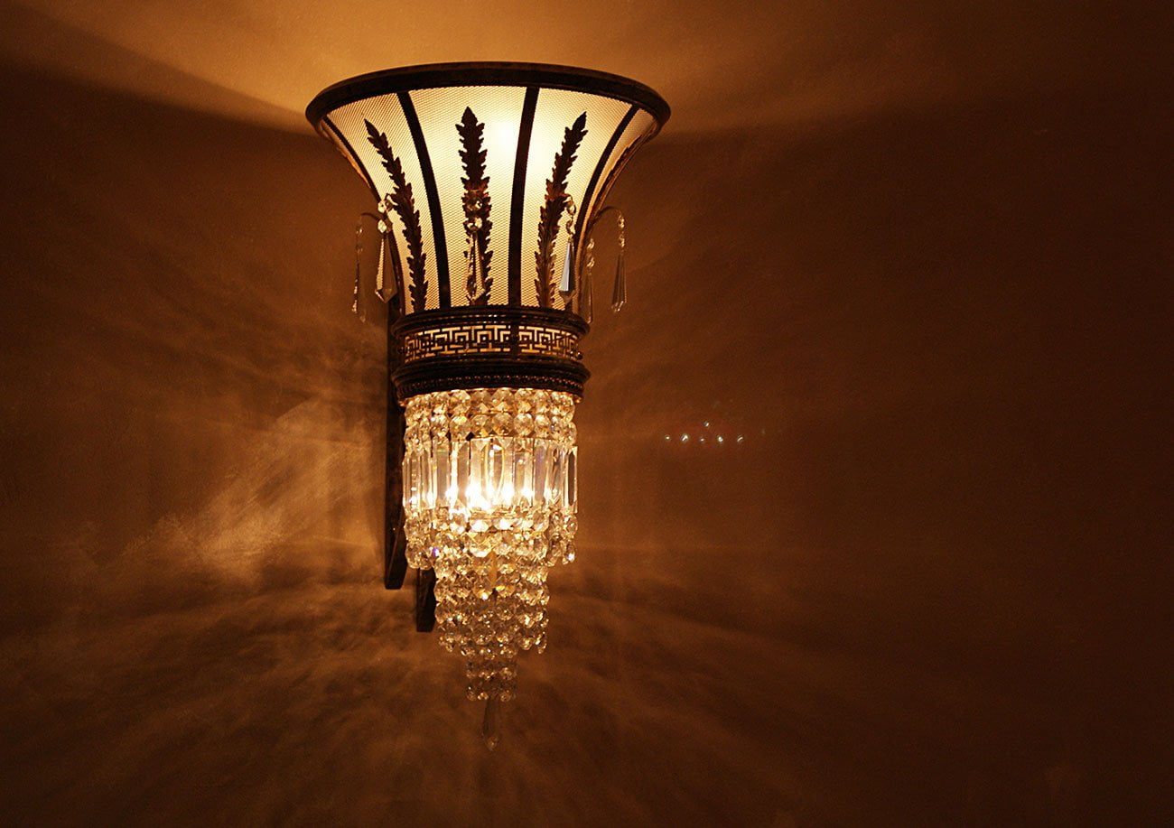 photo of a wall lamp-sconce design and manufacturing especially for URARTU