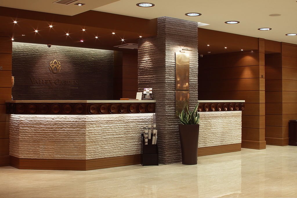 photo of the design of the reception area in the VALLEX GARDEN hotel, Stepanakert