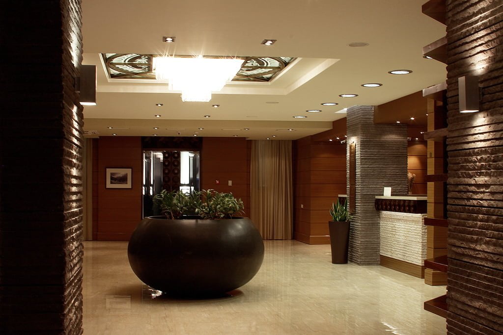 photo general view of the foyer (angle 2) in the VALLEX GARDEN hotel, Stepanakert
