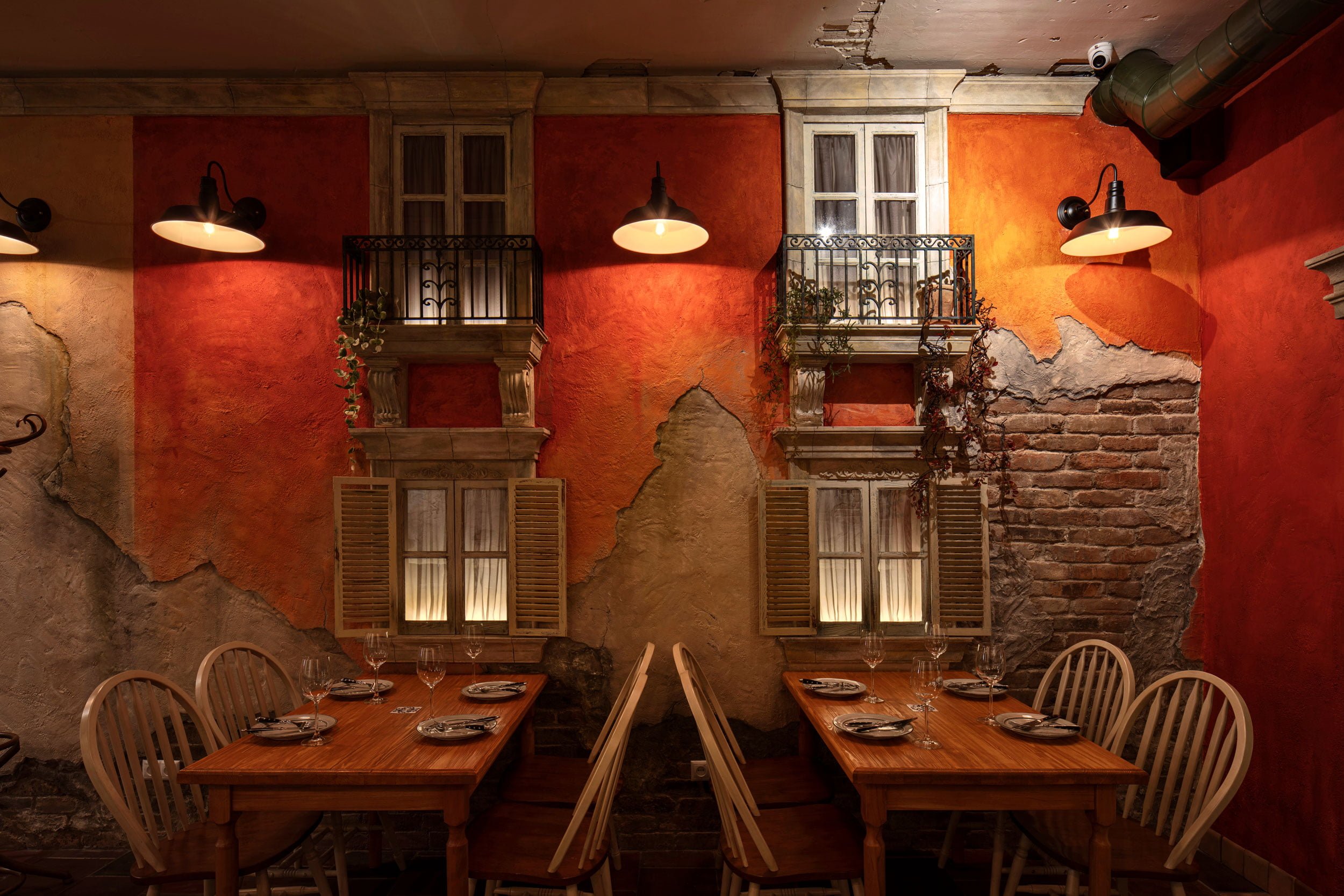 photo interior design of the Italian restaurant Pomodoro in ethnic style