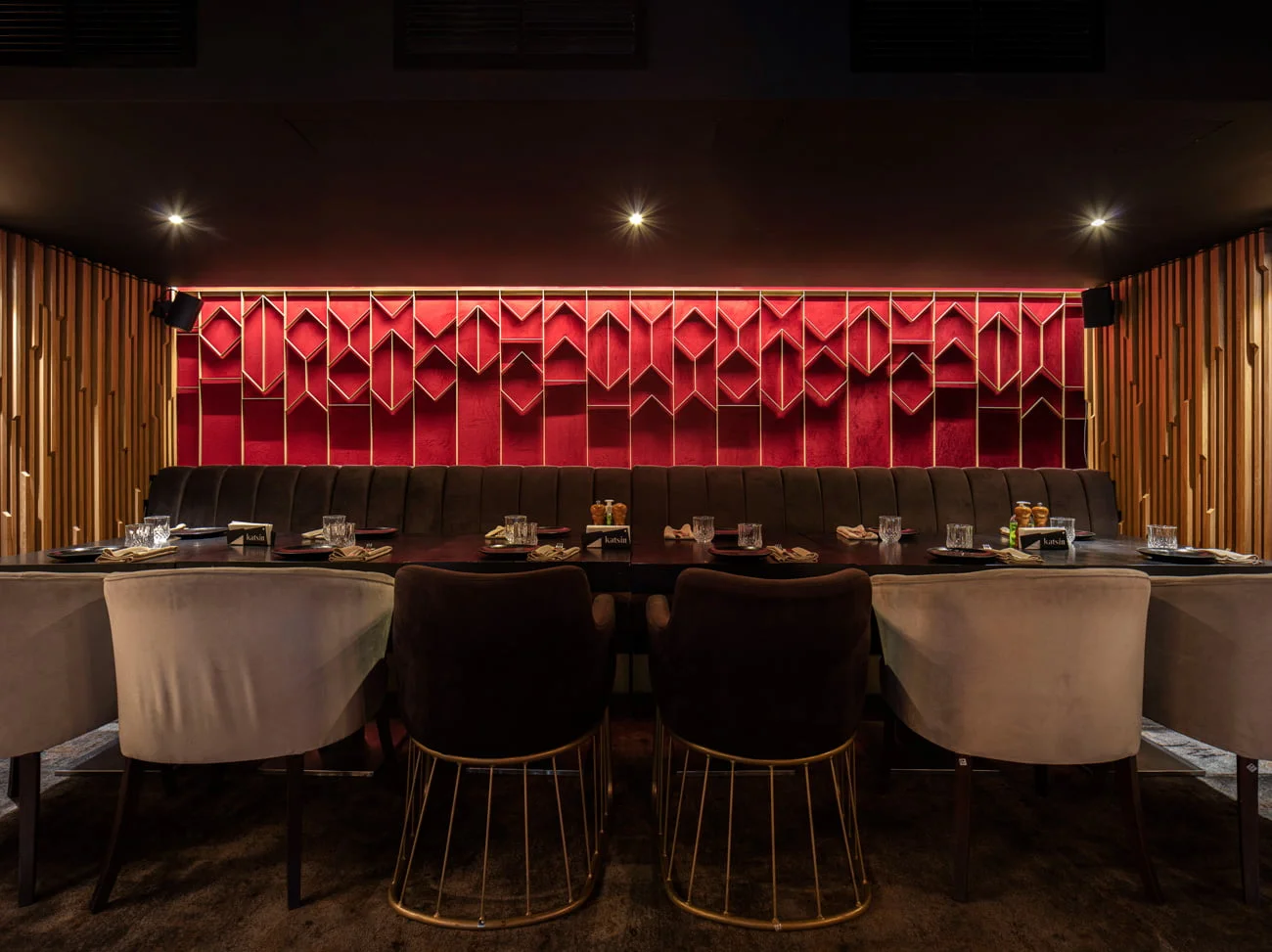Дизайн интерьера ресторана в атриуме отеля Marina Bay Sands, Сингапур - ReeHouse